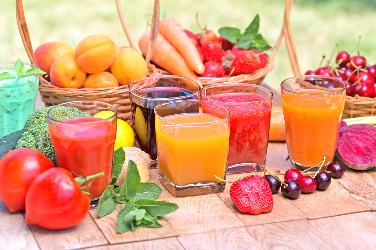 fruit-juice-and-vegetable-juice-tapasya-mundhra-blog